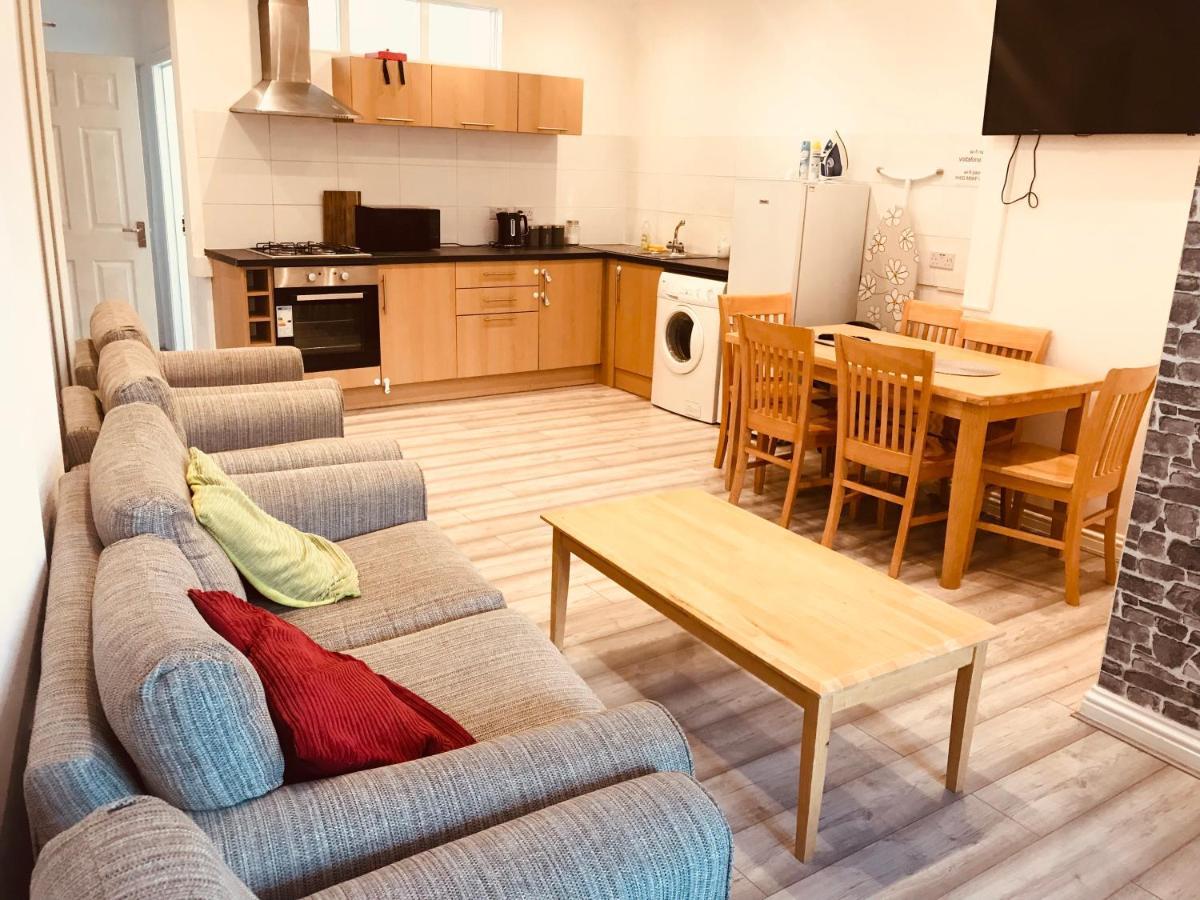 Entire Flat With Three Bedrooms N 2 Great Yarmouth Eksteriør billede